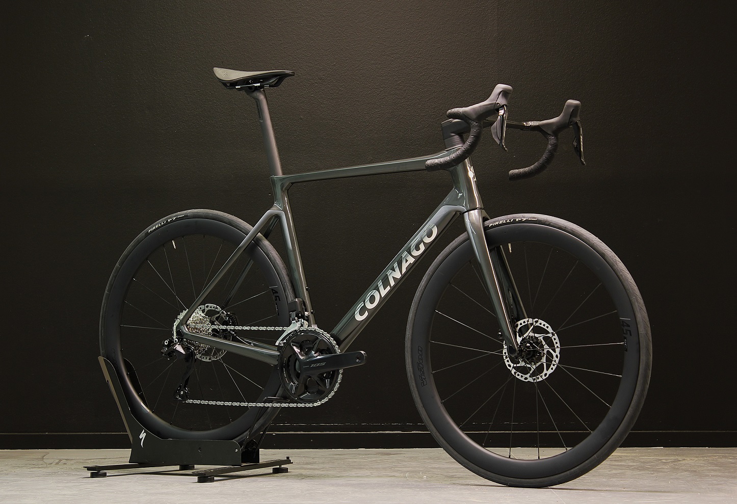 COLNAGO V4R / 105DI2 / SC45 / SVART / 45,5CM - Bild 1